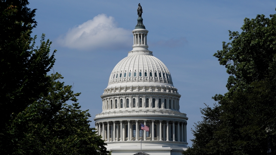 Hạ viện Mỹ không thông qua nghị quyết kiềm chế chiến dịch của ông Trump tại Iran